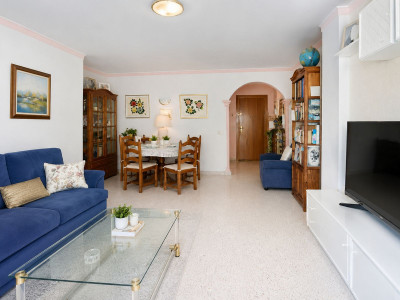 3 Bedroom Top Floor Apartment in Marbella - Image 2
