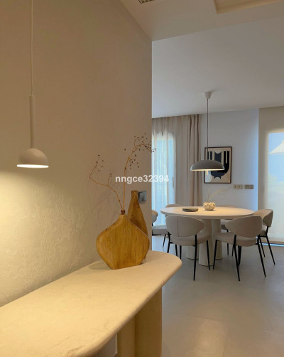 3 Bedroom Penthouse in Benahavís - Image 2