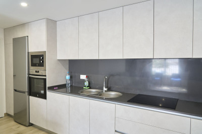 3 Bedroom Ground Floor Apartment in Estepona - Image 5