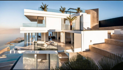 6 Bedroom Detached Villa in Benahavís - Image 2
