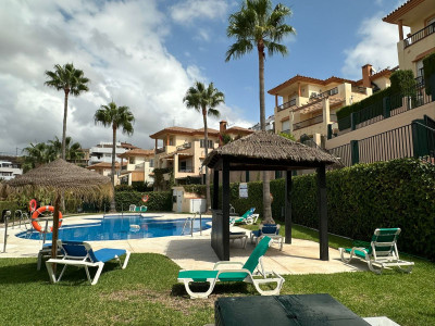 3 Bedroom Semi-Detached House in Miraflores - Image 2