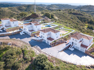 4 Bedroom Detached Villa in Estepona