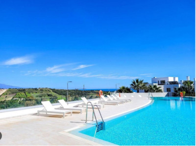 3 Bedroom Penthouse in Estepona - Image 3