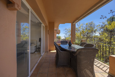 4 Bedroom Middle Floor Apartment in The Golden Mile - Image 5