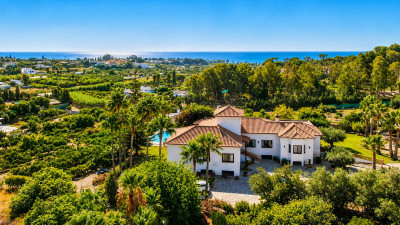 3 Bedroom Finca - Cortijo in Estepona - Image 2