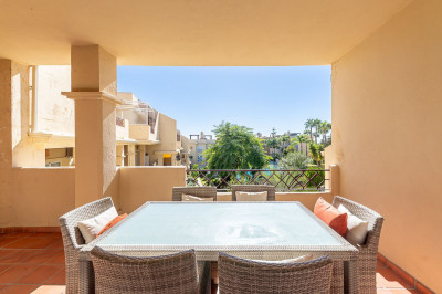 3 Bedroom Middle Floor Apartment in Bel Air - Image 4