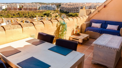 2 Bedroom Penthouse in La Duquesa - Image 5