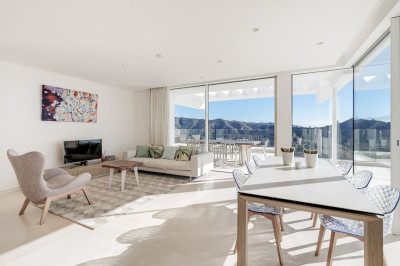 3 Bedroom Penthouse in Ojén - Image 2