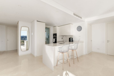 3 Bedroom Penthouse in Ojén - Image 4