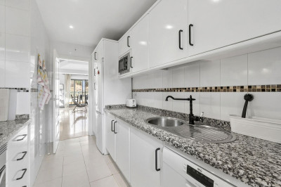 3 Bedroom Penthouse in Benalmadena - Image 5