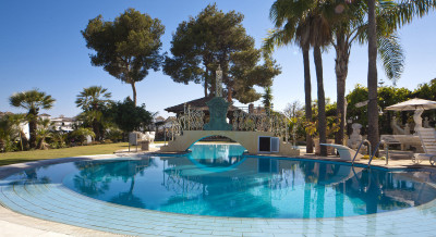 6 Bedroom Detached Villa in Nueva Andalucía - Image 3