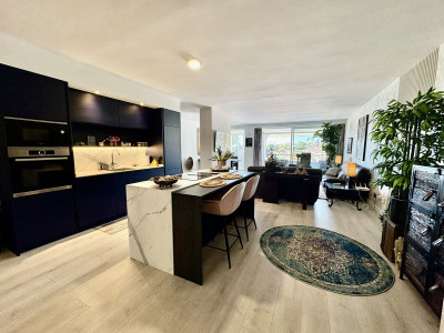 2 Bedroom Middle Floor Apartment in La Quinta - Image 5