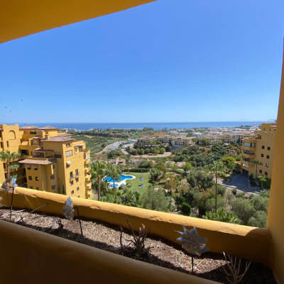 4 Bedroom Duplex in Estepona - Image 2