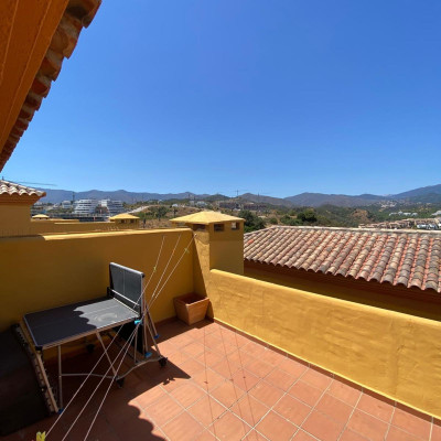 4 Bedroom Duplex in Estepona - Image 3