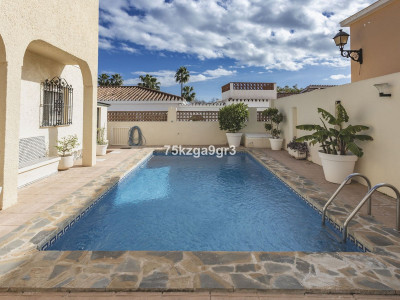 6 Bedroom Detached Villa in Benalmadena Costa - Image 4