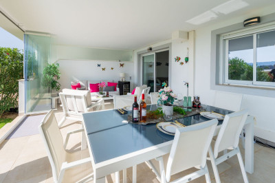 3 Bedroom Ground Floor Apartment in Casares Playa - Image 2