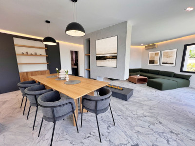 5 Bedroom Detached Villa in Riviera del Sol - Image 4