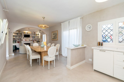 5 Bedroom Detached Villa in San Pedro de Alcántara - Image 4