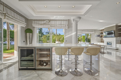 5 Bedroom Detached Villa in Guadalmina Alta - Image 4