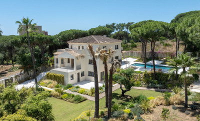 7 Bedroom Detached Villa in Hacienda Las Chapas - Image 1