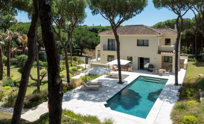 7 Bedroom Detached Villa in Hacienda Las Chapas - Image 2