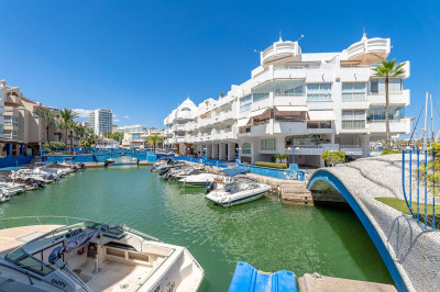 1 Bedroom Ground Floor Apartment in Benalmadena - Image 1