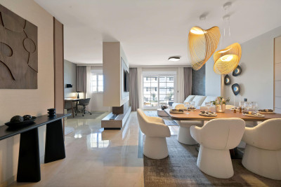 2 Bedroom Middle Floor Apartment in Marbella - Image 1