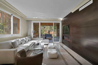 3 Bedroom Ground Floor Apartment in Marbella - Image 1