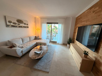 2 Bedroom Ground Floor Apartment in El Paraiso - Image 1