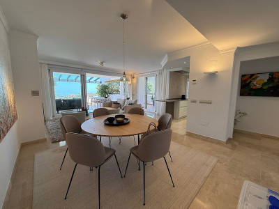 3 Bedroom Middle Floor Apartment in La Mairena - Image 4