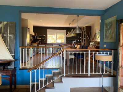 6 Bedroom Detached Villa in Manilva - Image 3
