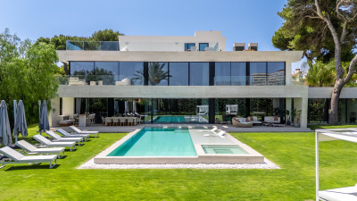 6 Bedroom Detached Villa in Los Monteros - Image 1