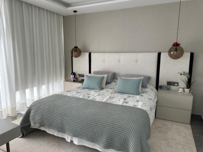 5 Bedroom Semi-Detached House in Puerto Banús - Image 5