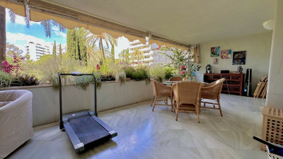 3 Bedroom Middle Floor Apartment in The Golden Mile - Image 2