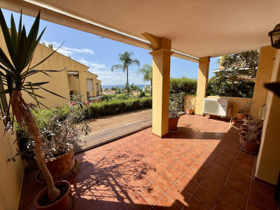 4 Bedroom Semi-Detached House in Elviria - Image 4