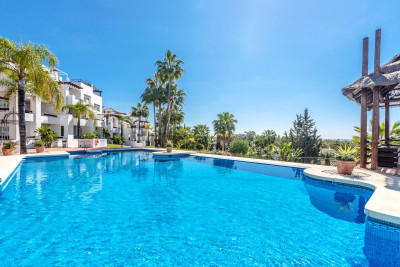 2 Bedroom Ground Floor Apartment in Nueva Andalucía - Image 1
