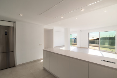 4 Bedroom Penthouse in Altos de los Monteros - Image 5