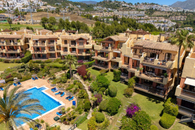 3 Bedroom Middle Floor Apartment in Los Arqueros - Image 1