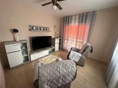 3 Bedroom Middle Floor Apartment in Estepona
