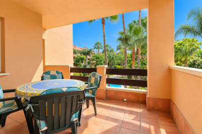 3 Bedroom Middle Floor Apartment in Cabopino - Image 5