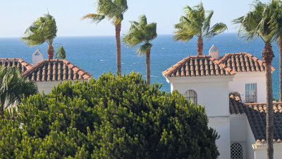 3 Bedroom Middle Floor Apartment in El Chaparral - Image 1