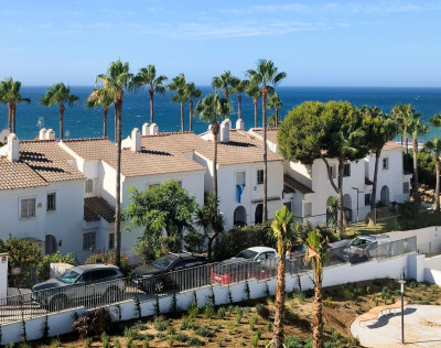 3 Bedroom Middle Floor Apartment in El Chaparral - Image 2