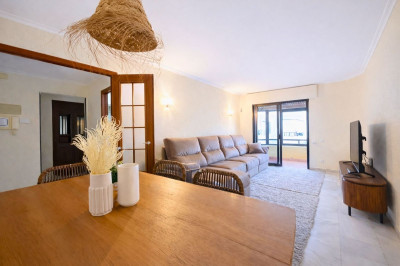 2 Bedroom Middle Floor Apartment in Marbella - Image 1