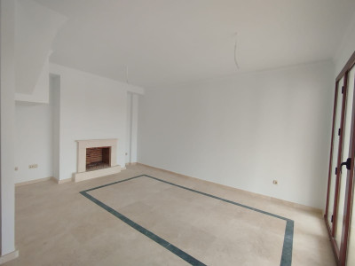 2 Bedroom Townhouse in Doña Julia