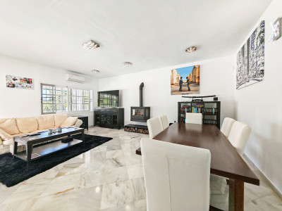 3 Bedroom Detached Villa in Benalmadena - Image 5