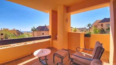 3 Bedroom Middle Floor Apartment in La Duquesa