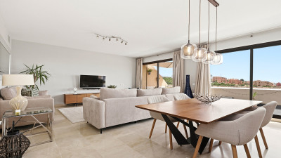 3 Bedroom Penthouse in La Duquesa - Image 3