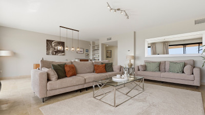 3 Bedroom Penthouse in La Duquesa - Image 5