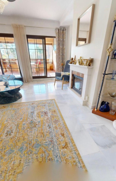 4 Bedroom Middle Floor Apartment in Hacienda del Sol - Image 3