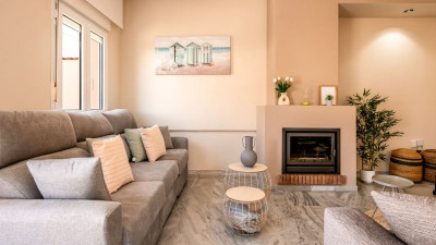 4 Bedroom Semi-Detached House in Marbella - Image 5